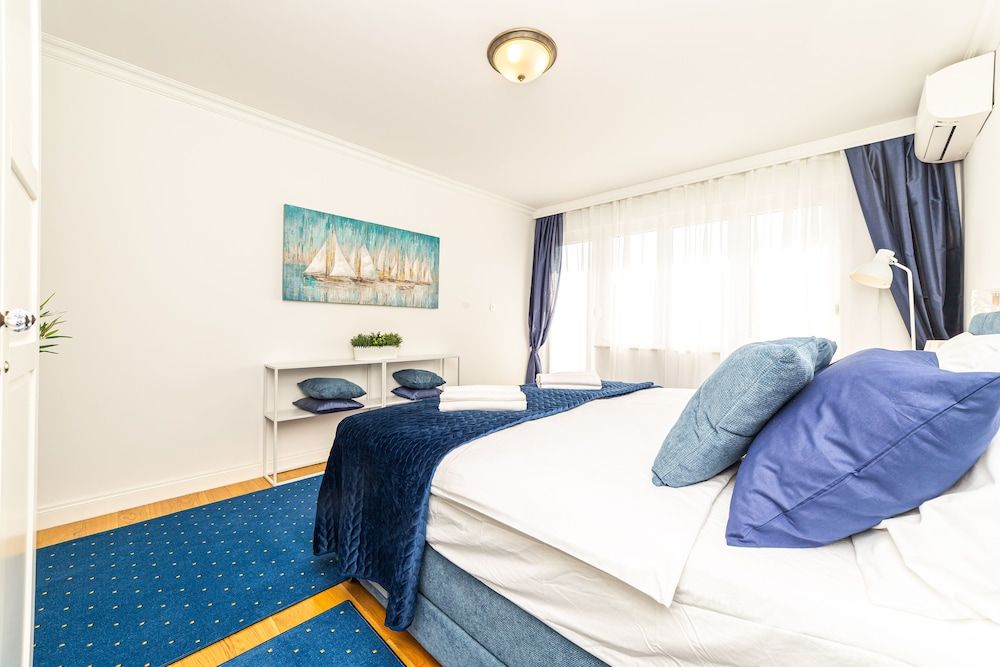 undefined Holiday Apartment Miltoni Split 6