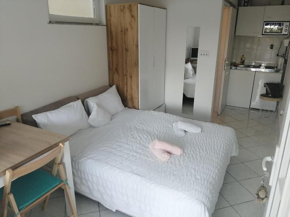 undefined Apartment Roškar 7