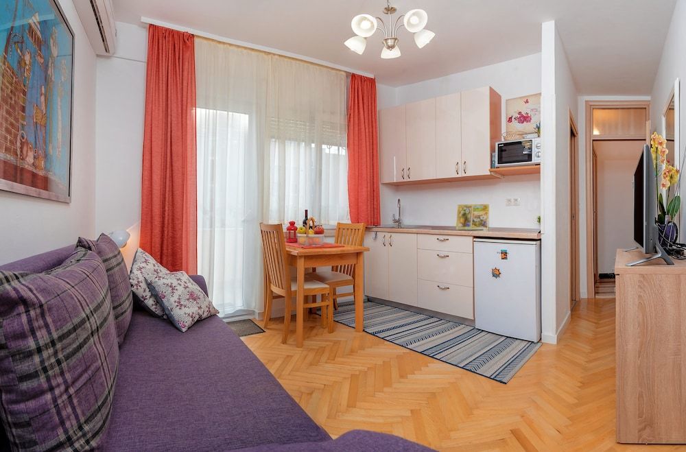 Apartments Emi Apartment, 1 Bedroom, Sea View 8