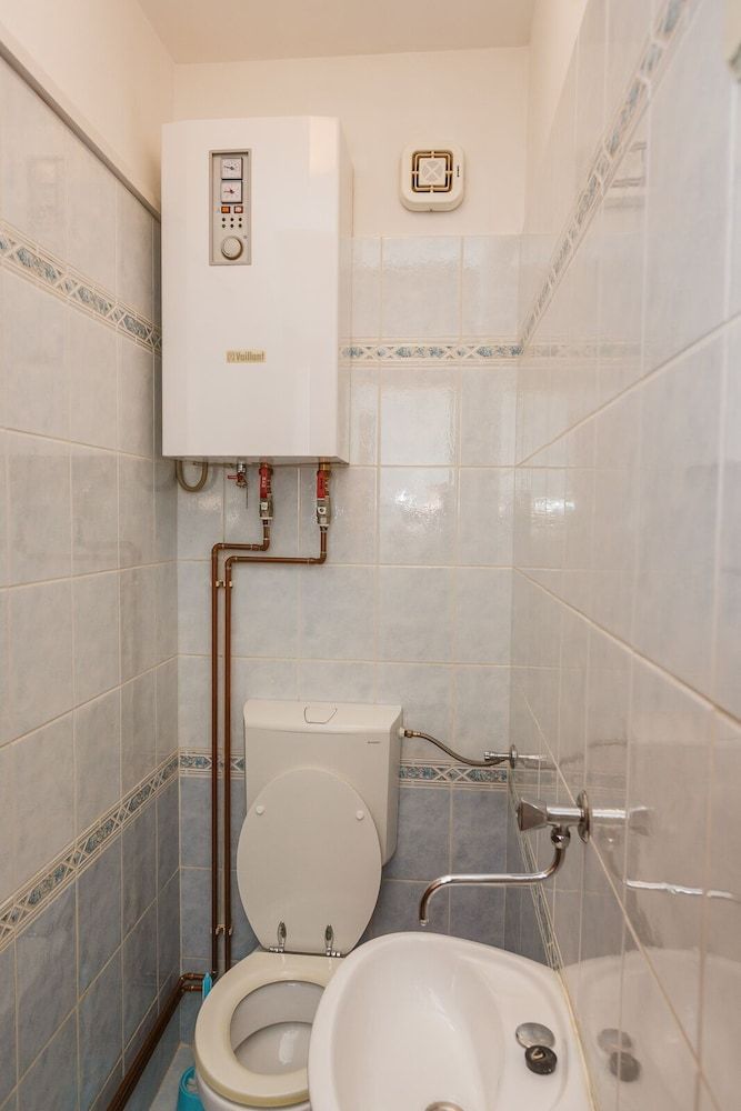 undefined Apartments Zenta 9