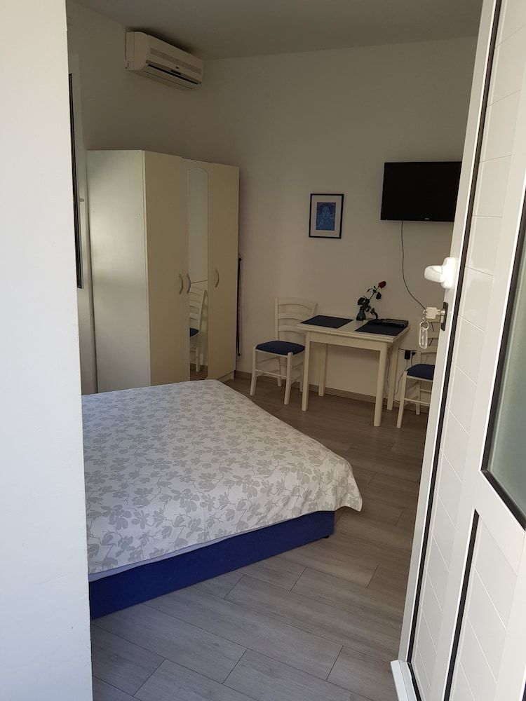 undefined Stipan Studio & Room 10