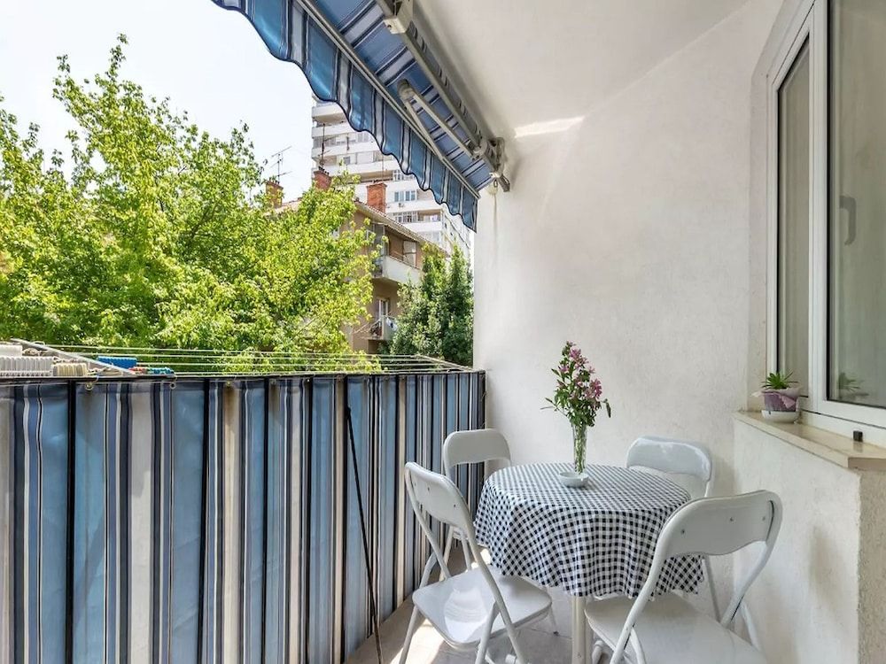 undefined Executive Residence Ursus 6