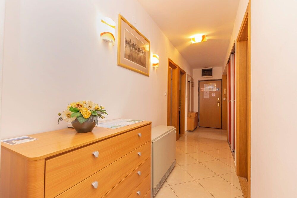 undefined Executive Residence Ursus 9