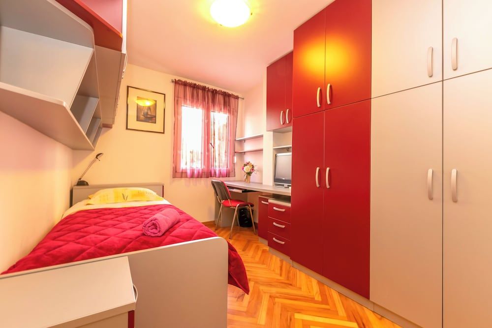 undefined Executive Residence Ursus 8