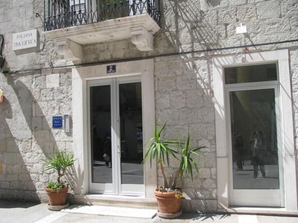 undefined Split Theatre Apartments 2