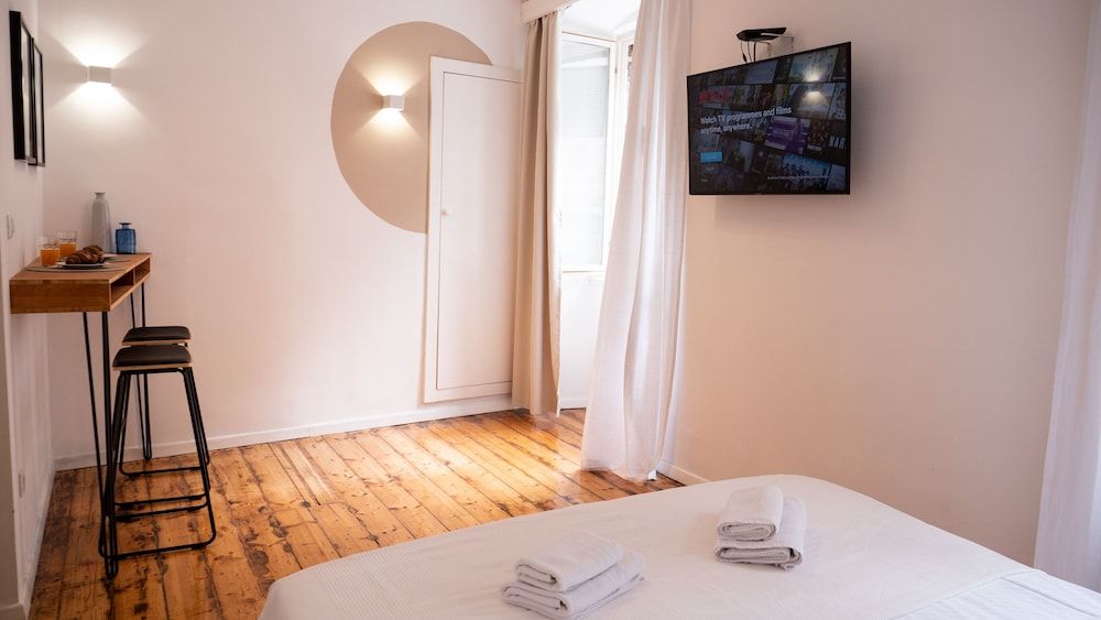 Tower Square Apartments Studio 17