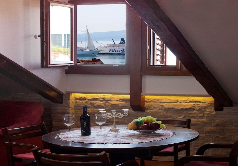 undefined Apartment Split Belvedere 2