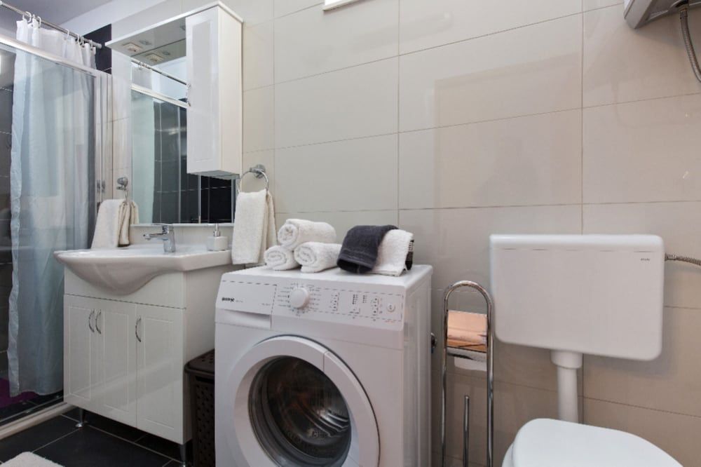 Tihi Val Apartments Apartment, 1 Bedroom, Terrace (2) 16