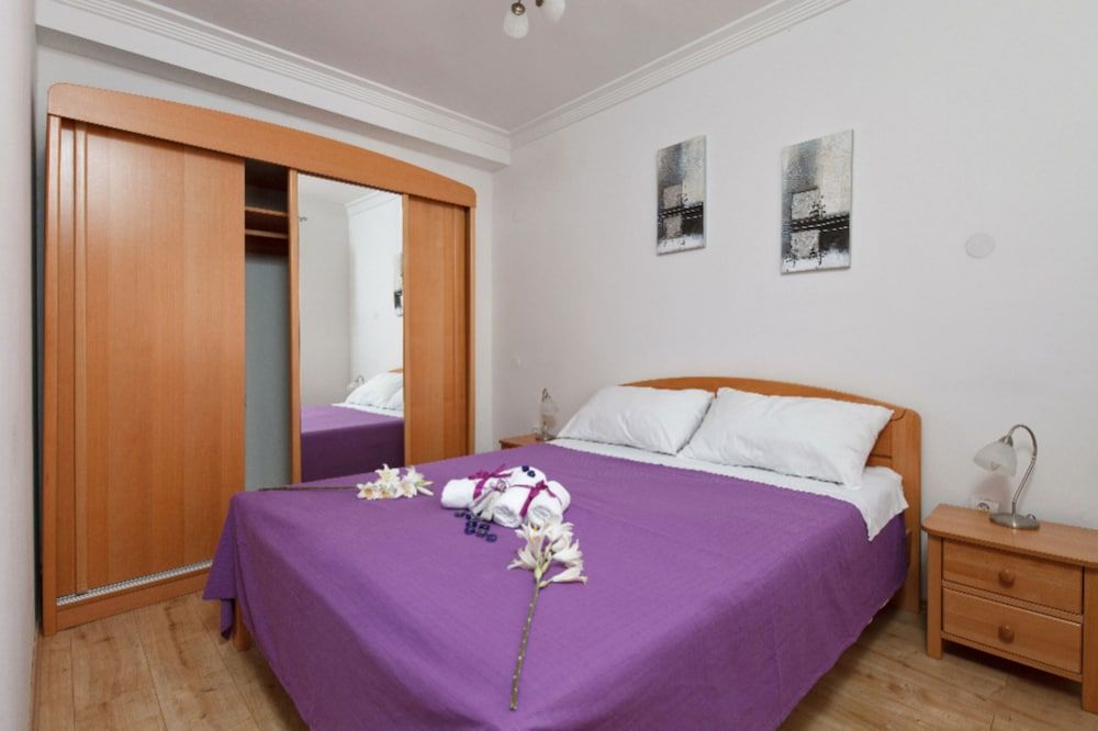 undefined Tihi Val Apartments 8