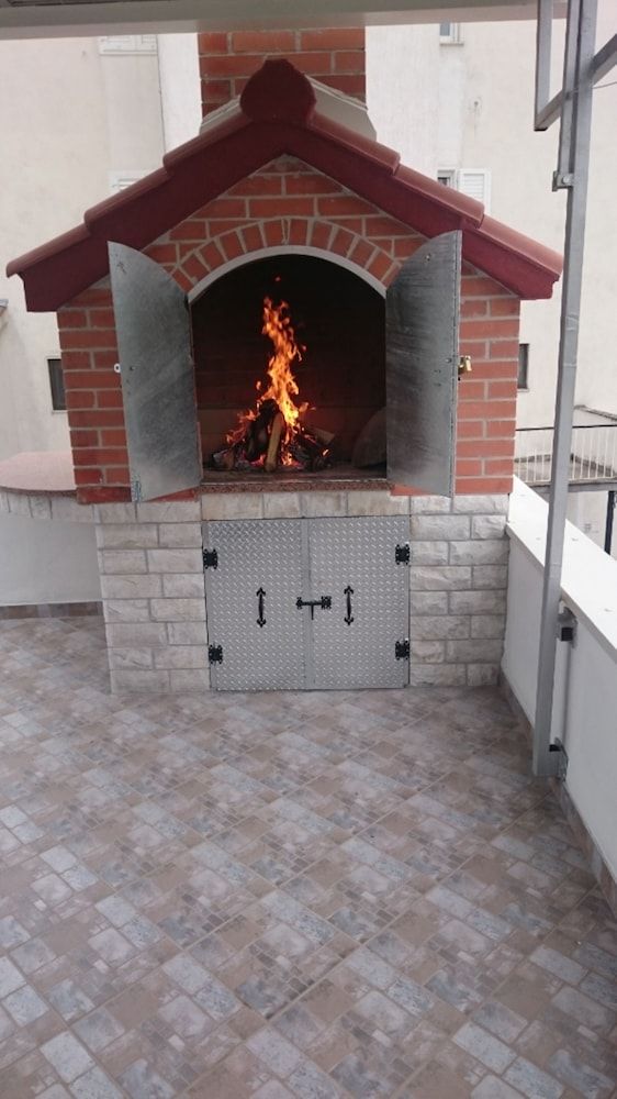 Tihi Val Apartments Apartment, 1 Bedroom, Terrace (2) 14