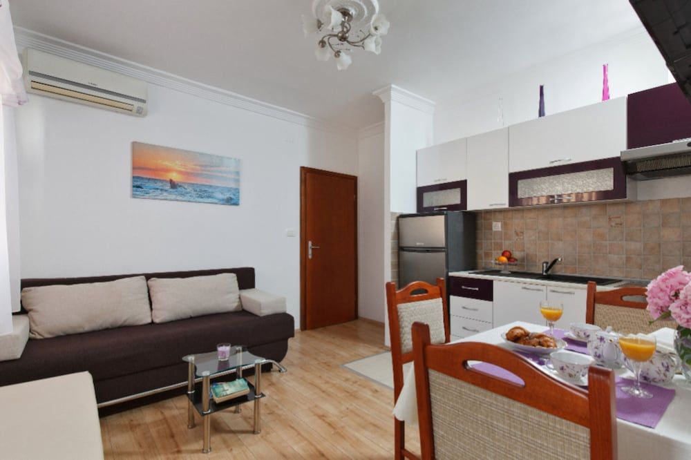 Tihi Val Apartments Apartment, 1 Bedroom, Terrace (2) 11