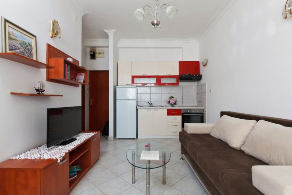 Tihi Val Apartments Apartment, 1 Bedroom (1) 10