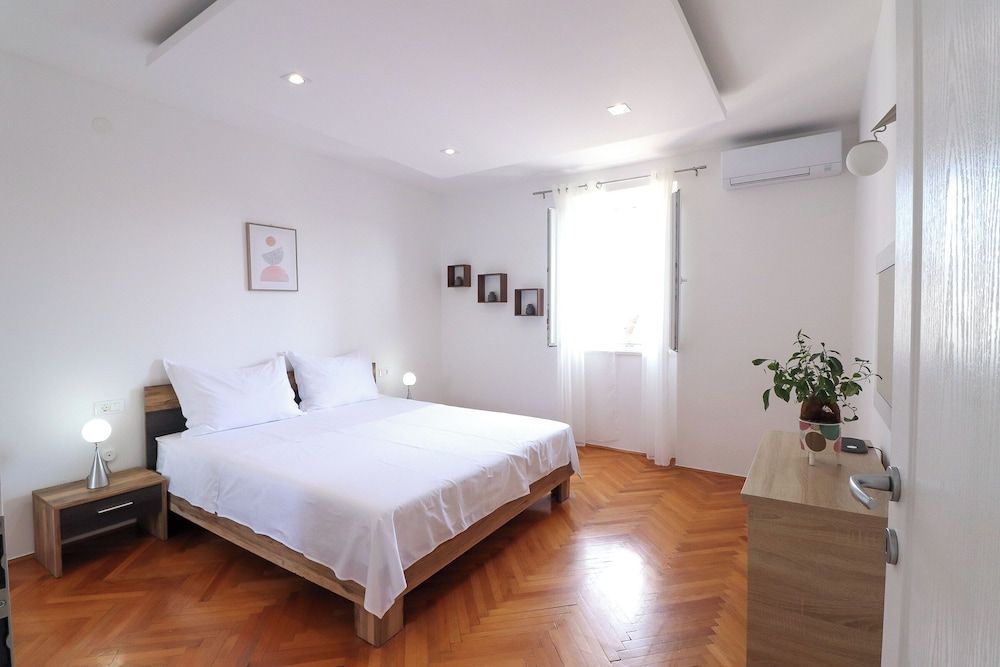 undefined City Center Sunset Penthouse 3