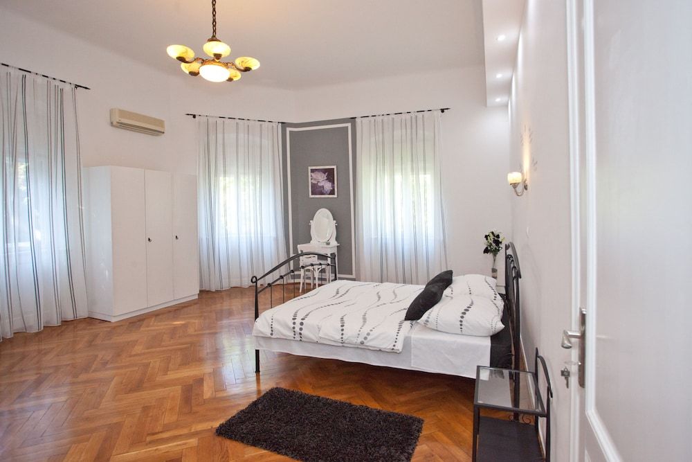 Villa Barbara Apartment, 2 Bedrooms, Balcony