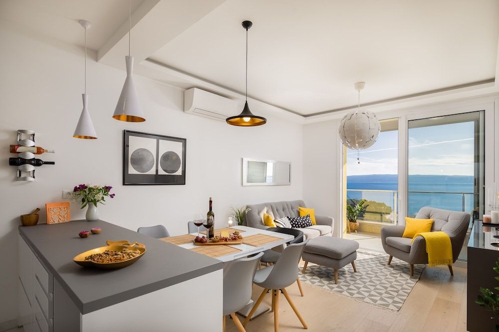 undefined Sun Spalato Sky