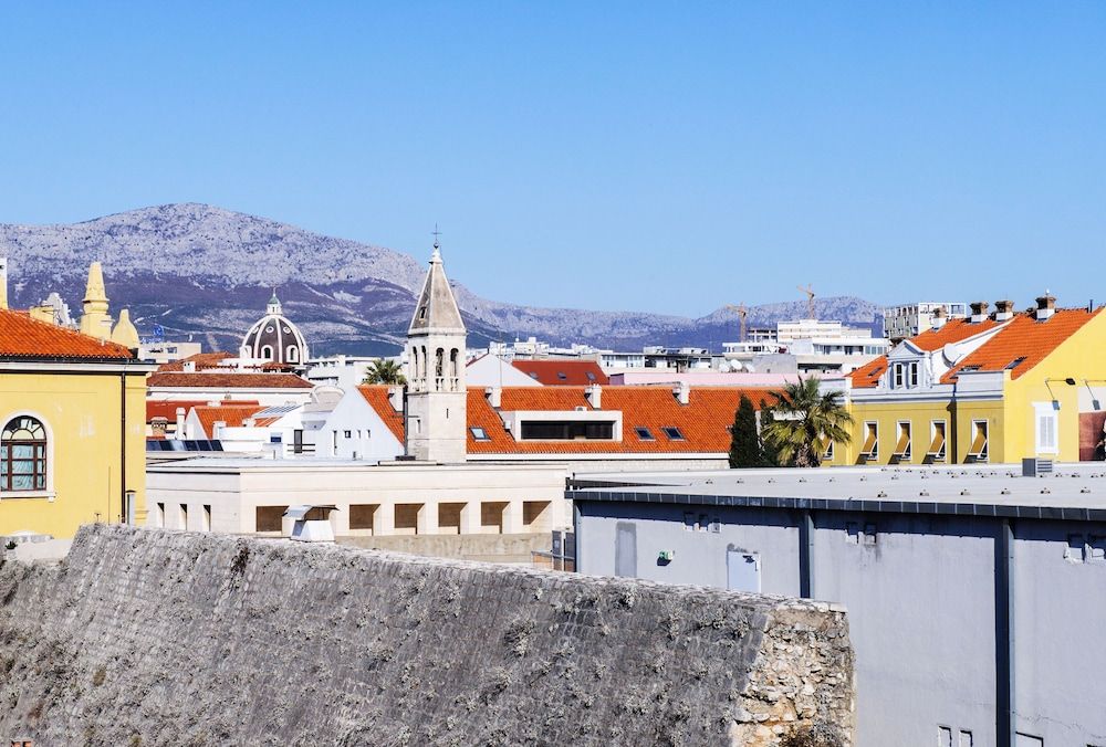 Double Bedroom Apartment on Great Location With Balcony!! Apartment, 2 Bedrooms, Smoking, Balcony 7