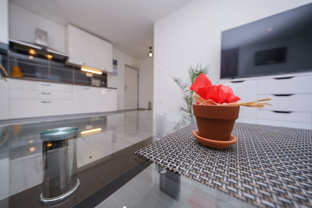 undefined Split City Apartment 5