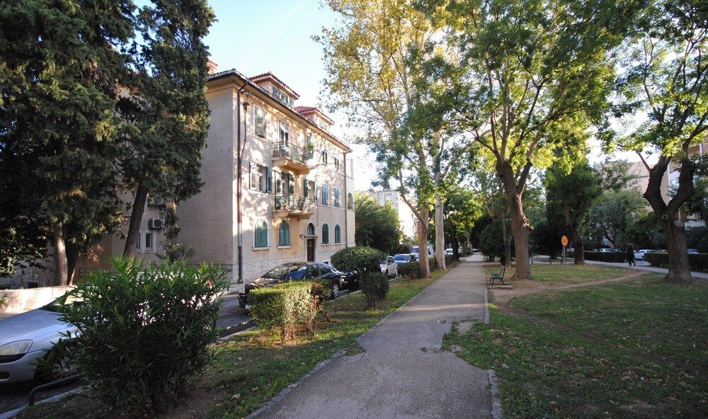 undefined Apartment Antea 6