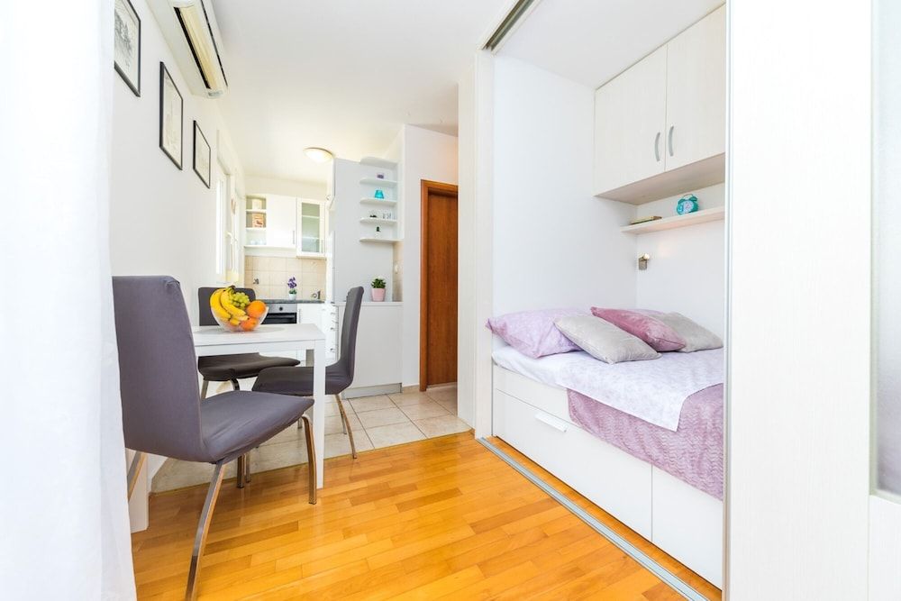 undefined Studio Znjan 6