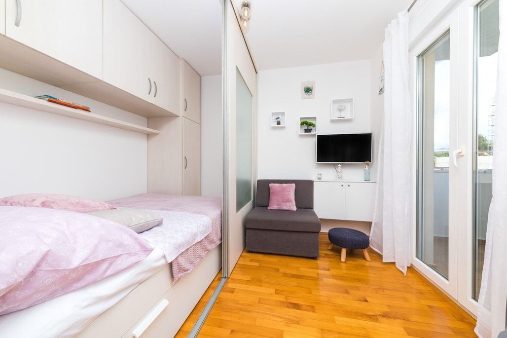 undefined Studio Znjan 3