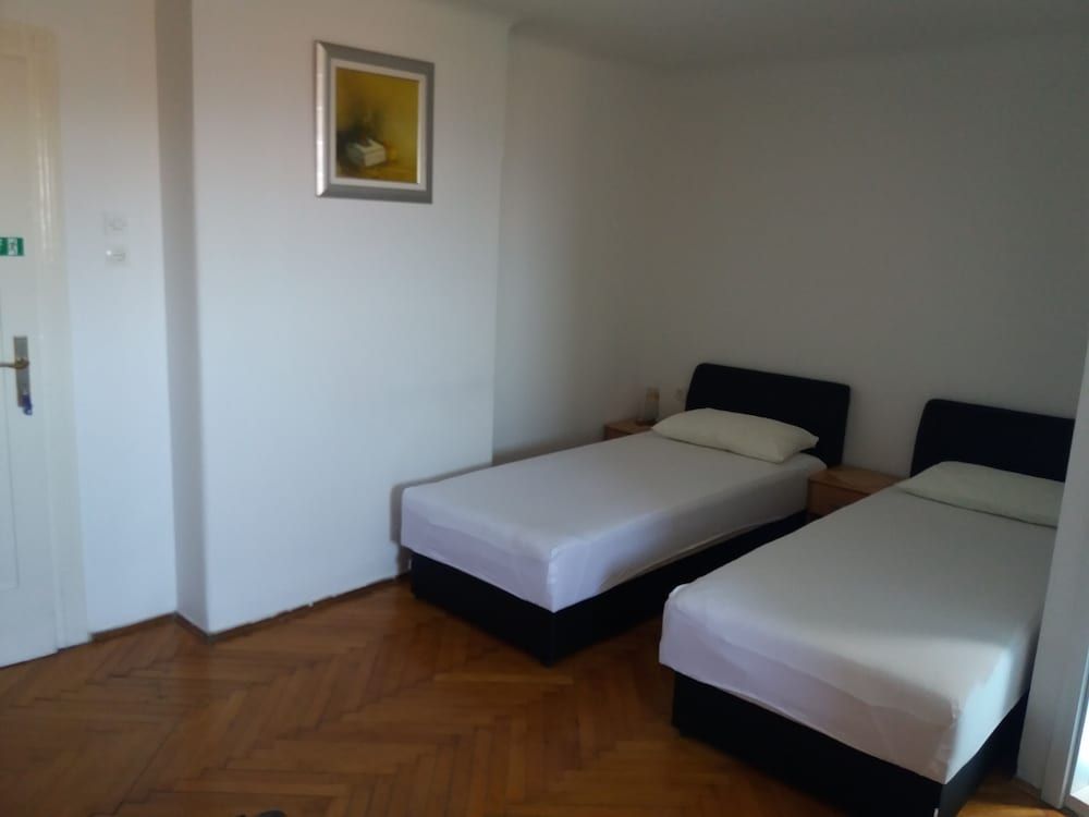 undefined Apartments Bulic 2
