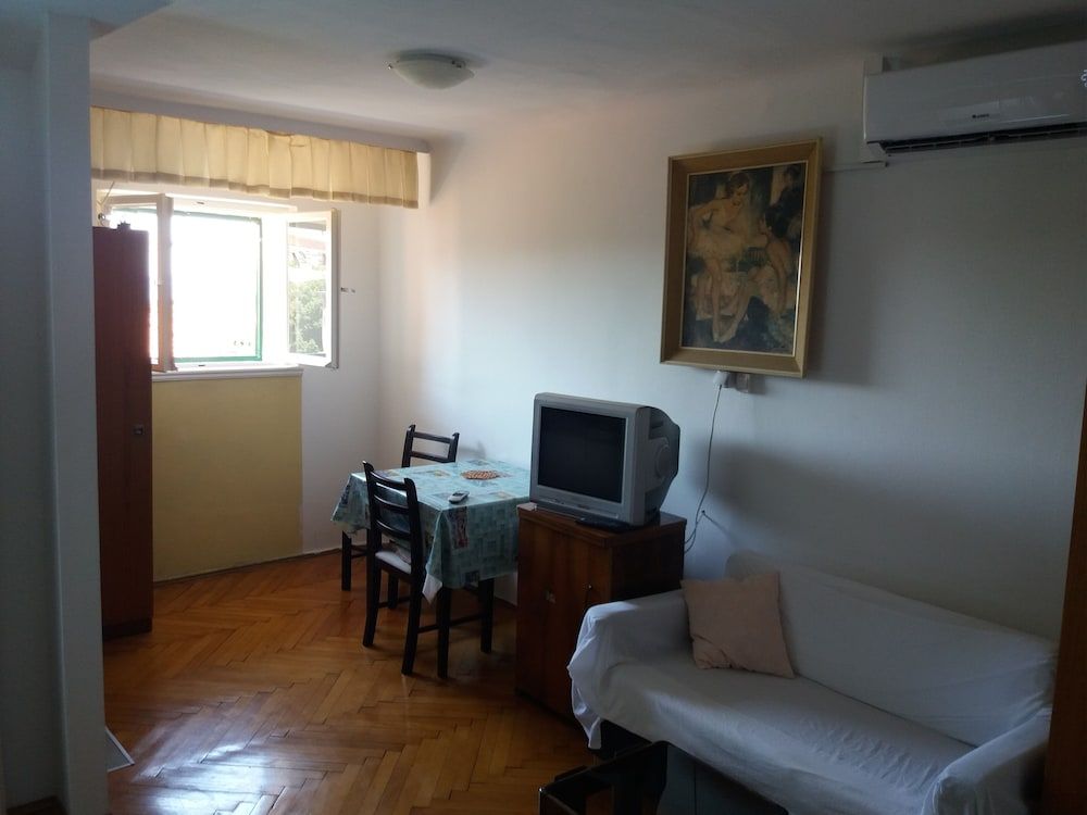 undefined Apartments Bulic 6