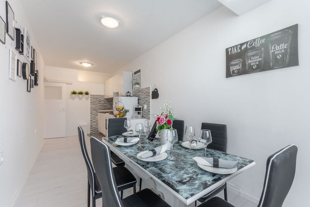 undefined Apartment Jamblip 6