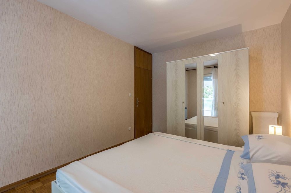 undefined Apartment Gordana 7