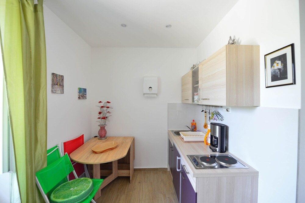 Apartments Bulovic Basic Apartment 11