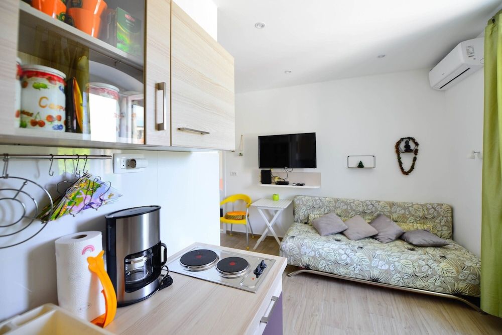 undefined Apartments Bulovic 8