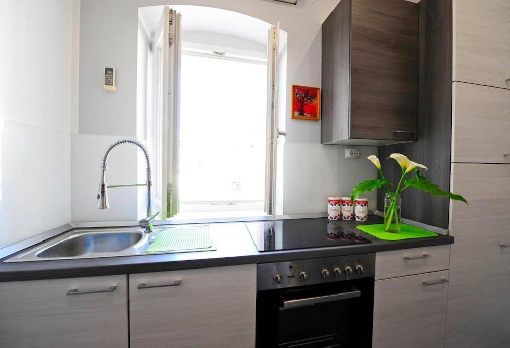 Apartments Bulovic Basic Apartment Mali 6