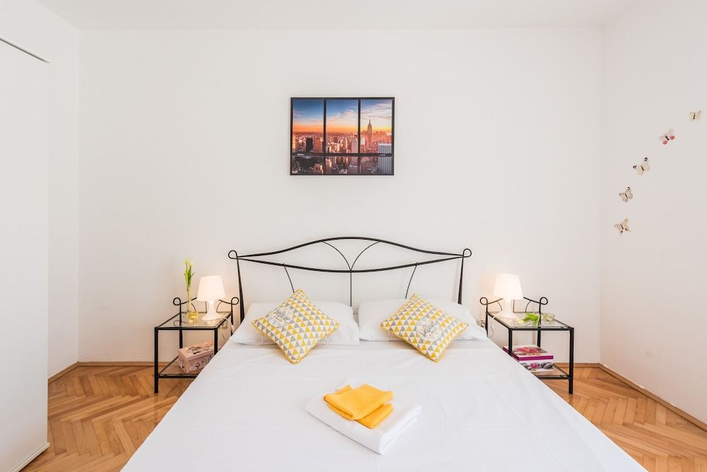 Apartment Hope Apartment (Two Bedroom Apartment with Balcony) 14