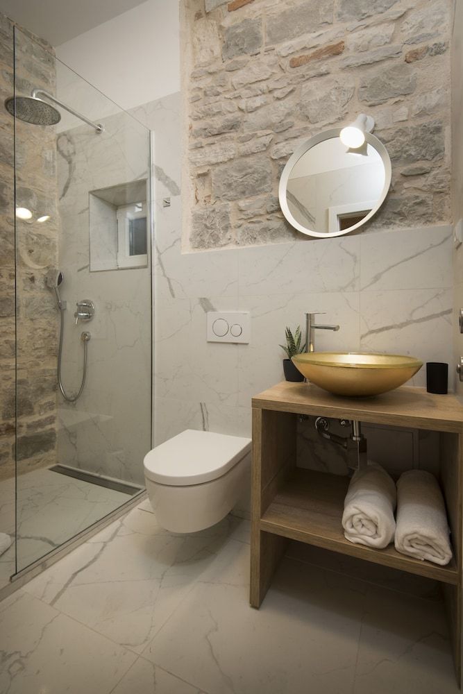 Emarconi history&luxury in Split center Deluxe Studio, 1 King Bed, Non Smoking 12