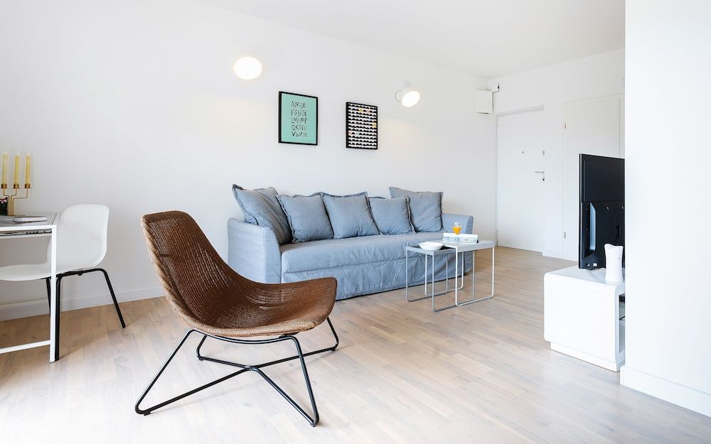 Apartment Black & White Apartment (Comfort Two Bedroom Apartment with Ba) 28