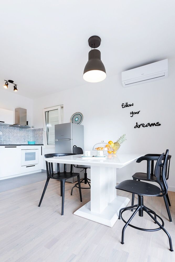 undefined Apartment Black & White 6