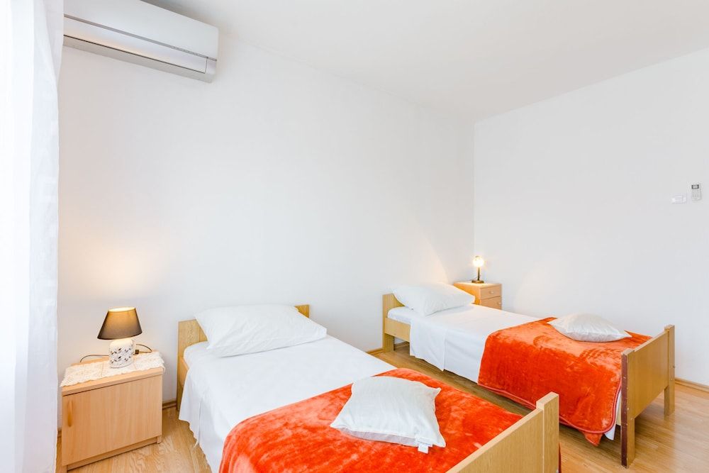 undefined Apartment Marko 10