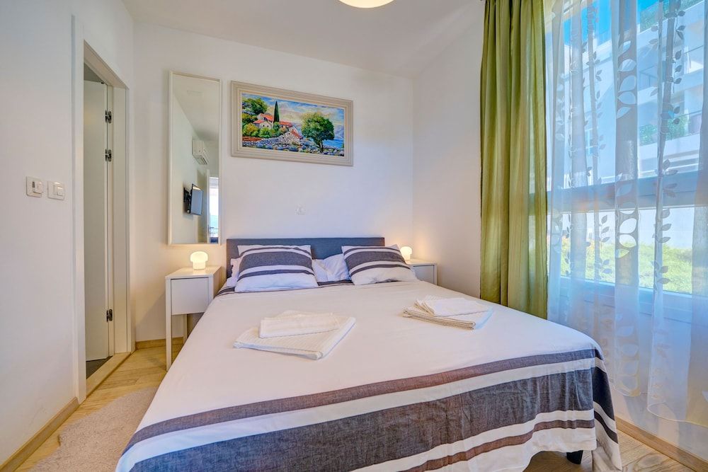 undefined Luxury Seaside Apartment by Litto 6