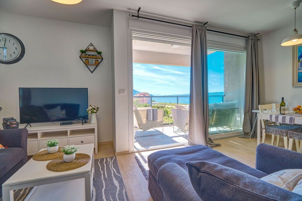 undefined Luxury Seaside Apartment by Litto