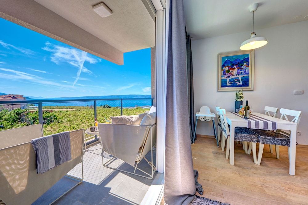 undefined Luxury Seaside Apartment by Litto 10