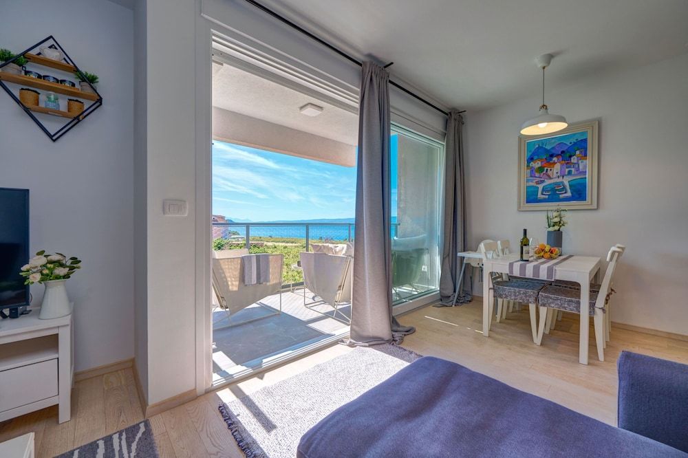 Luxury Seaside Apartment by Litto Luxury Apartment 26