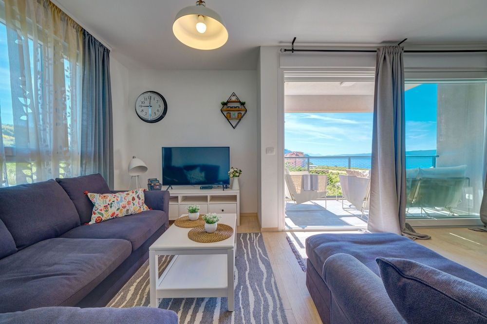 undefined Luxury Seaside Apartment by Litto 8