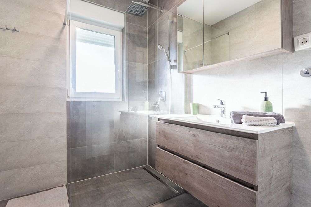 Luxury Modern Penthouse w Jacuzzi & Huge Terrace Apartment 22