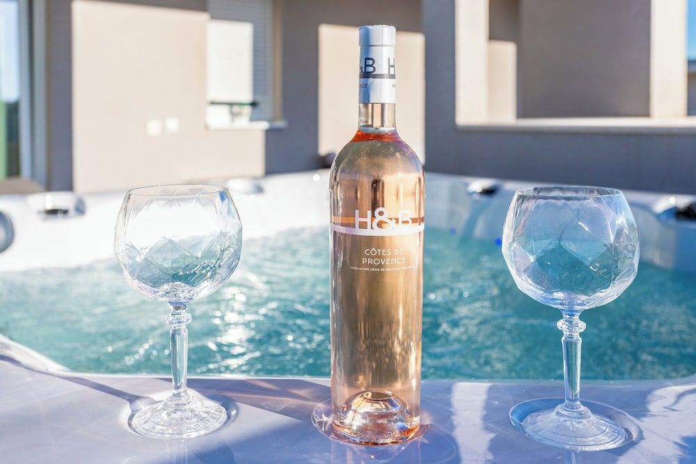 undefined Luxury Modern Penthouse w Jacuzzi & Huge Terrace 8