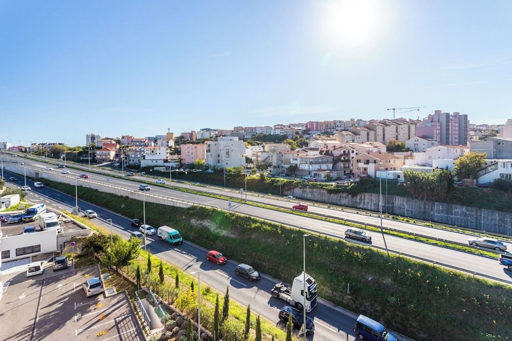 Luxury Modern Penthouse w Jacuzzi & Huge Terrace Apartment 18