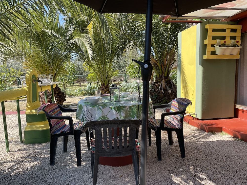 undefined Oasis in Split Near the Center 6