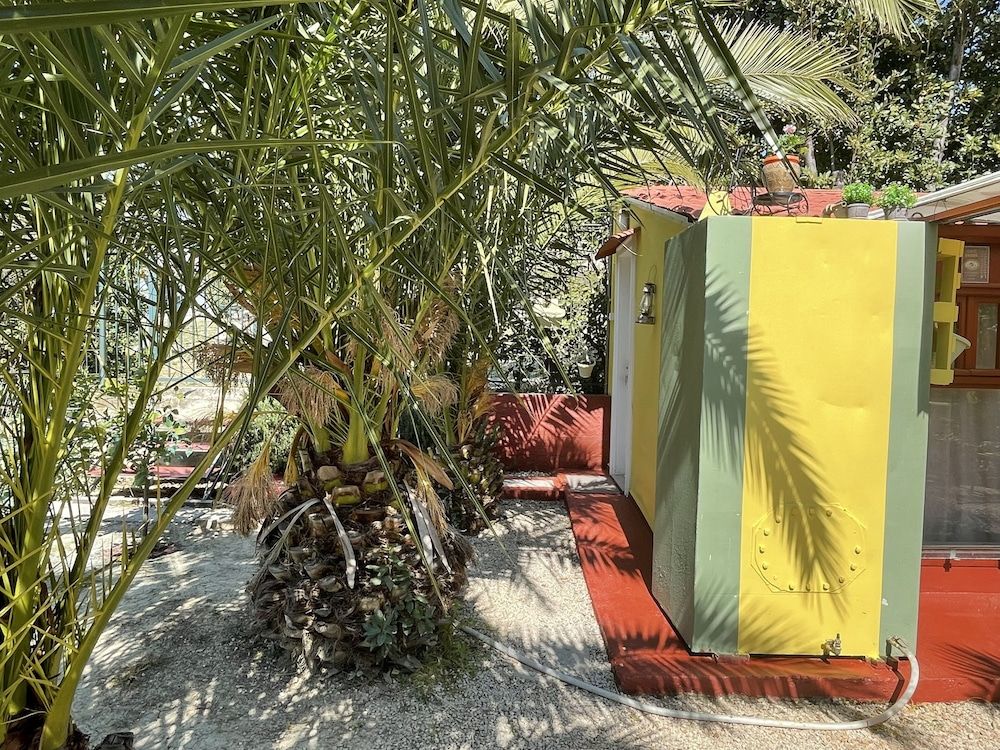 undefined Oasis in Split Near the Center 3