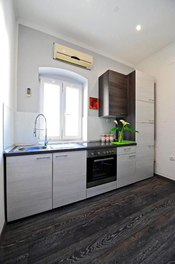 A2 - Apartment in the Very Heart of Split Apartment 15