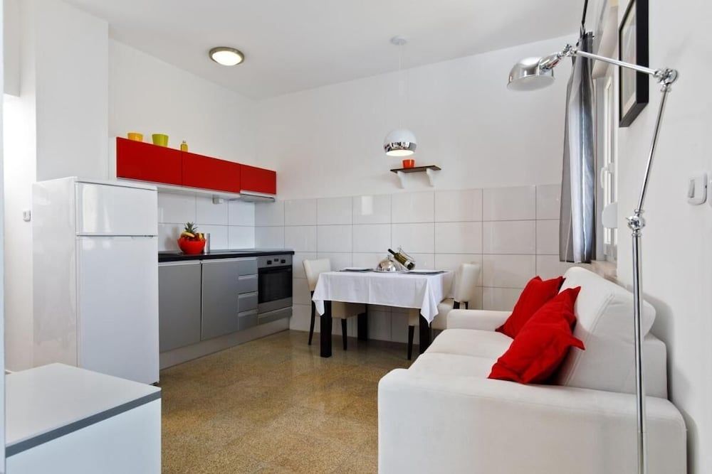 undefined Ark Beach Apartment - Rabbit 7