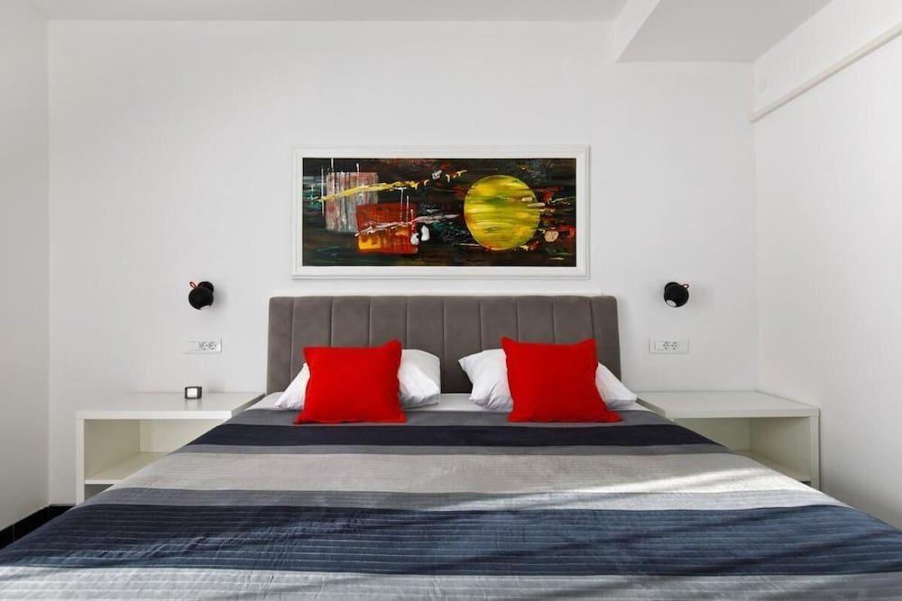 undefined Nice Beach Apartments for 3 Adults 5