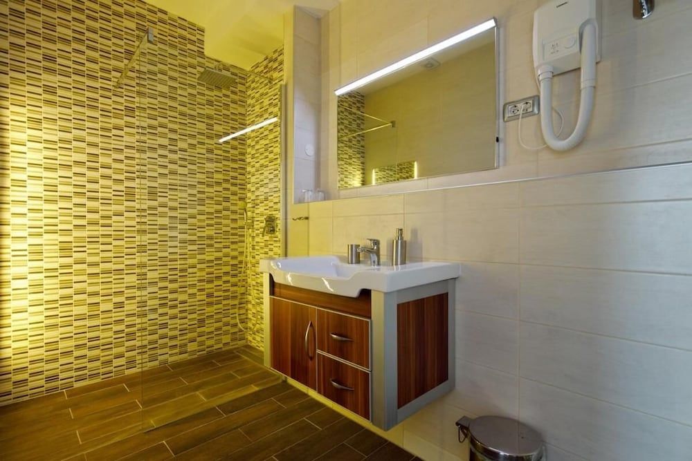 undefined Nice Beach Apartments for 3 Adults 10